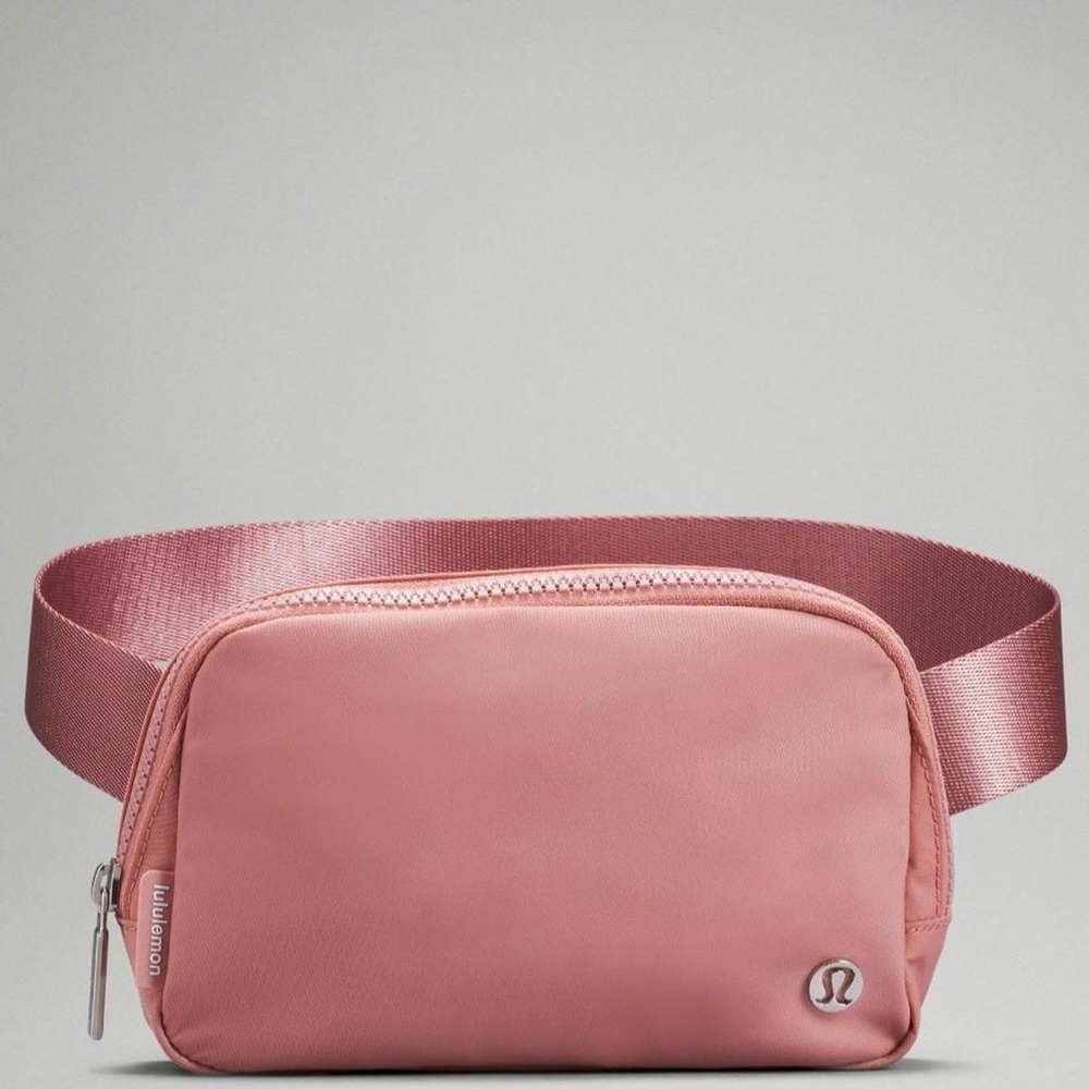 Lululemon Pink every where